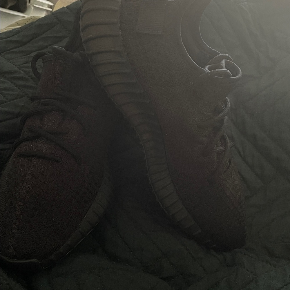 Yeezy Athletic Shoes in Black!